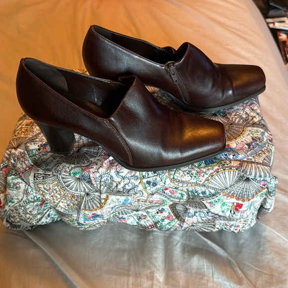 Franco Sarto Pumps 3” Heels Rich Dark Brown 6M Side Zip - Picture 1 of 5